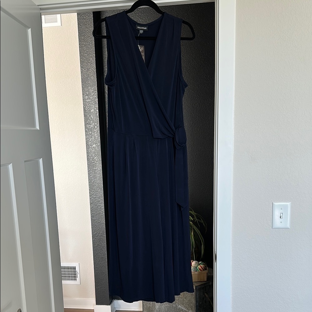 Elegant Navy Blue v-neck wrap cropped jumpsuit/romper